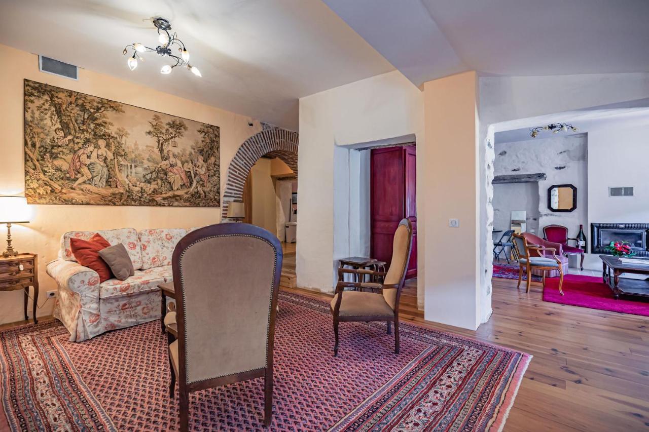 Sundrenched Relais De Poste In Serdinya Экстерьер фото