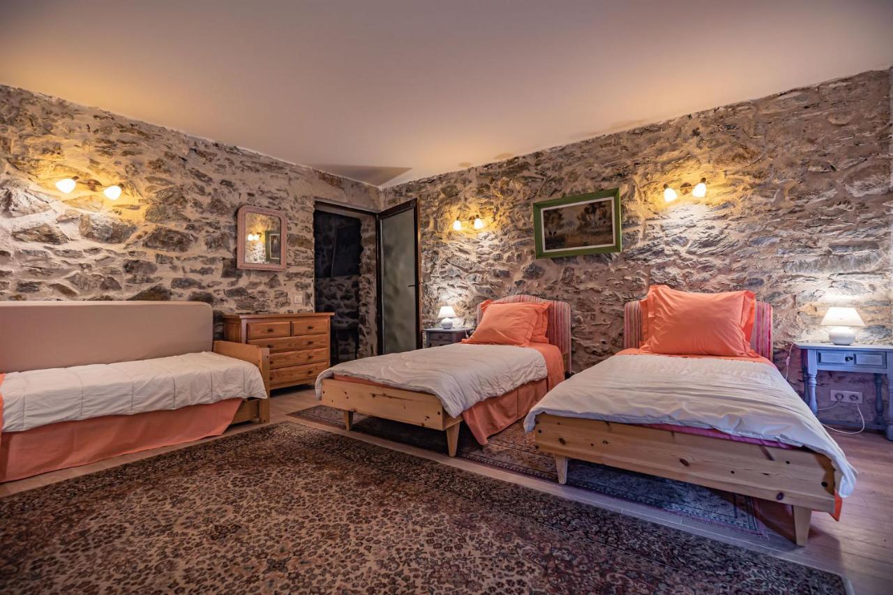 Sundrenched Relais De Poste In Serdinya Экстерьер фото